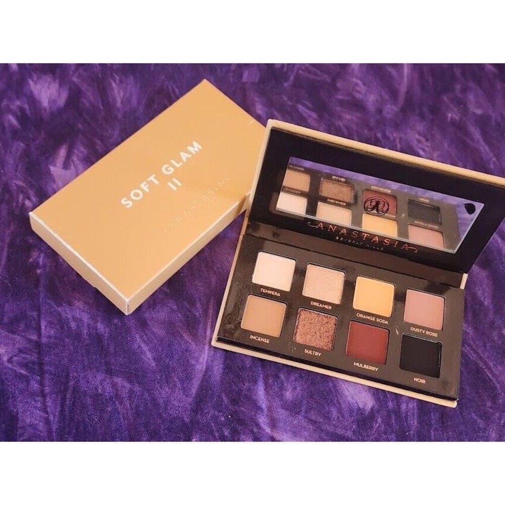 ANASTASIA BEVERLY HILLS Soft Glam II Mini Eyeshadow Palette 8 Pan Pressed Powder